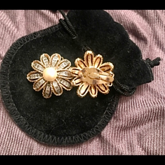 Vintage Panetta clip on earrings - Picture 2 of 2